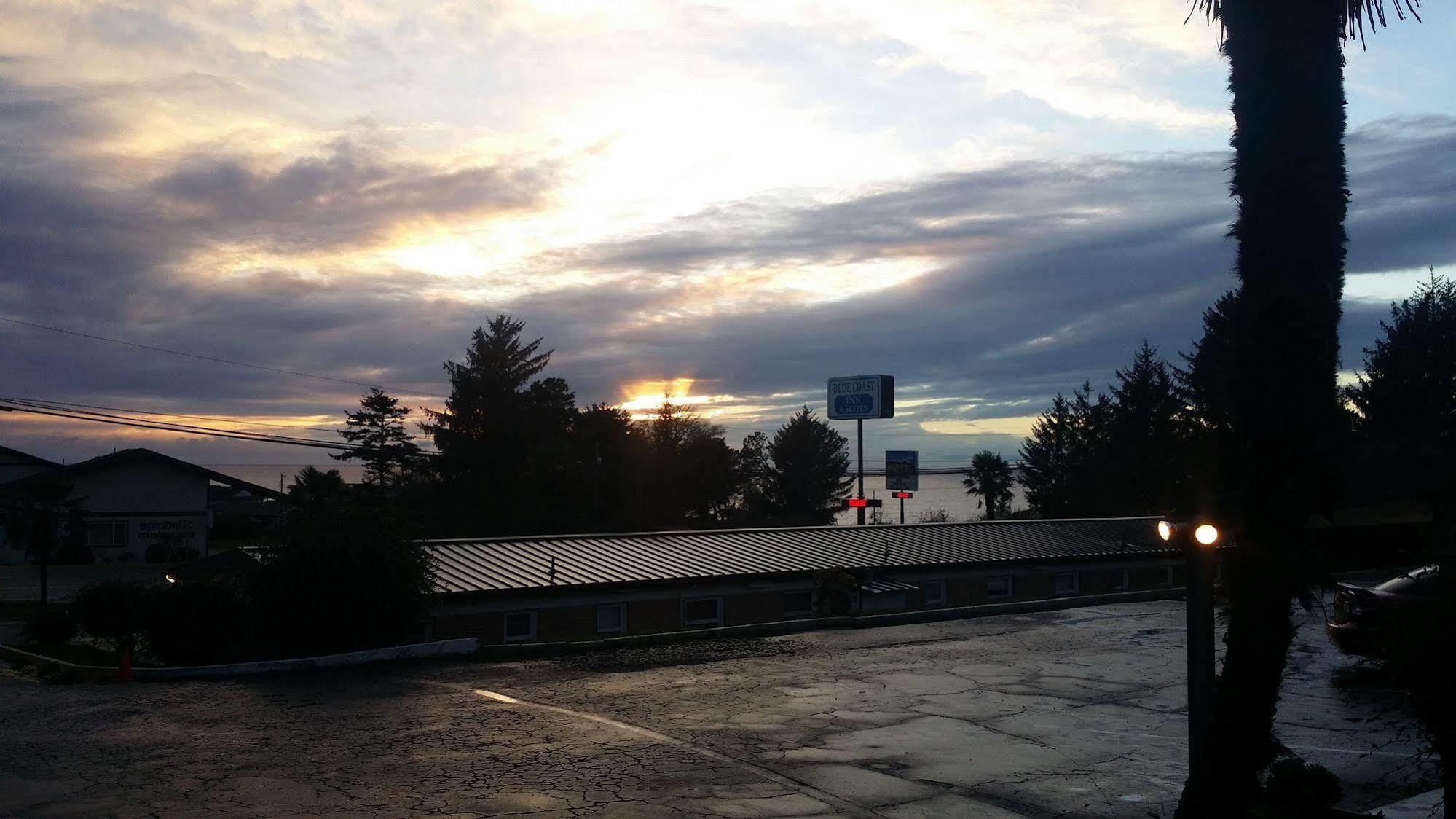Blue Coast Inn & Suites Brookings Exteriör bild
